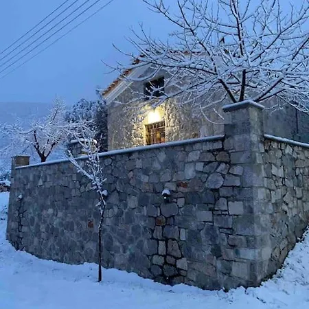 Cheerful 3 Bedroom Cottage With Indoor Fireplace Pelei Exterior photo
