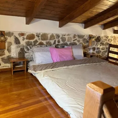 Cheerful 3 Bedroom Cottage With Indoor Fireplace Pelei Exterior photo