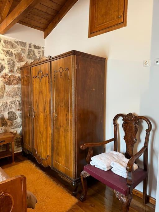 Cheerful 3 Bedroom With Indoor Fireplace *