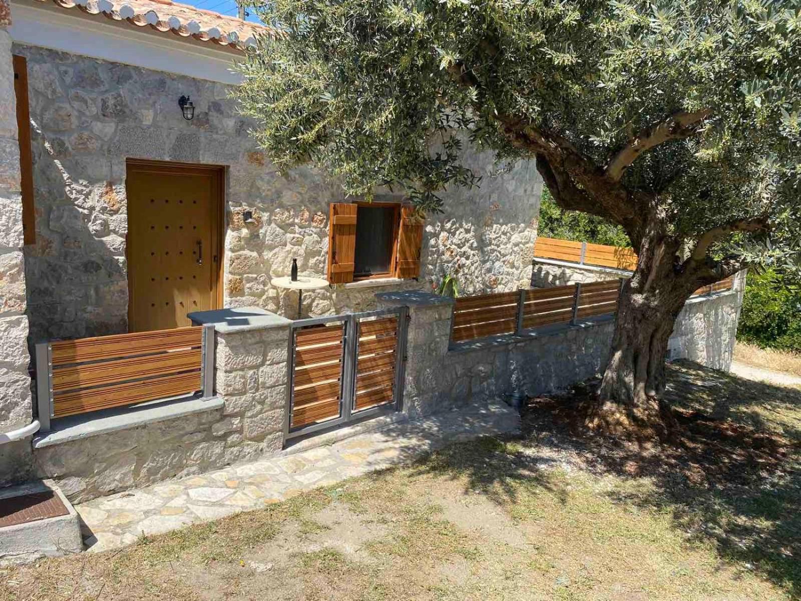 Ferienhaus Cheerful 3 Bedroom With Indoor Fireplace